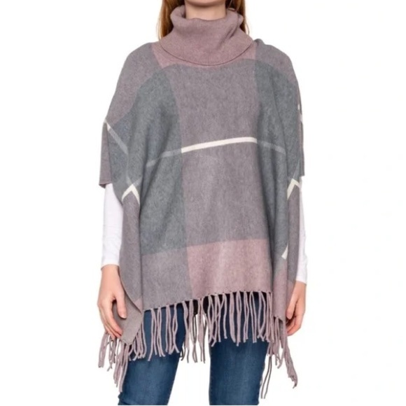 House of Harlow 1960 Fringed Poncho NWT - Picture 2 of 9